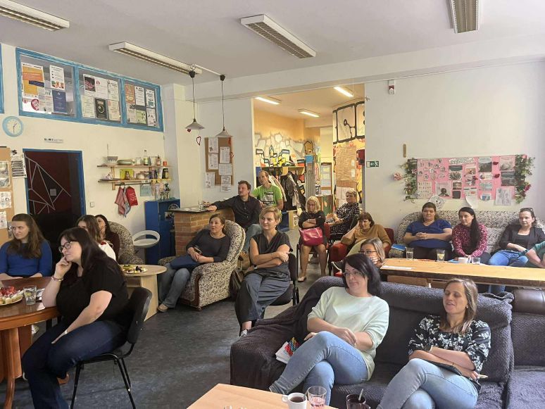 Kutý stůl ve Žďáru nad Sázavou OSPOD, školy a sociální služby na jedné palubě